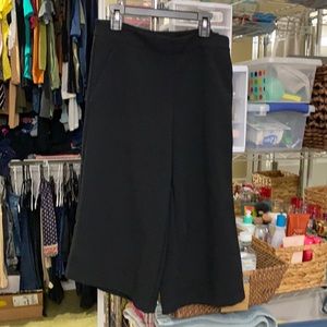 F21 Capri Black Pants